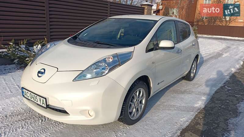 2014 nissan leaf