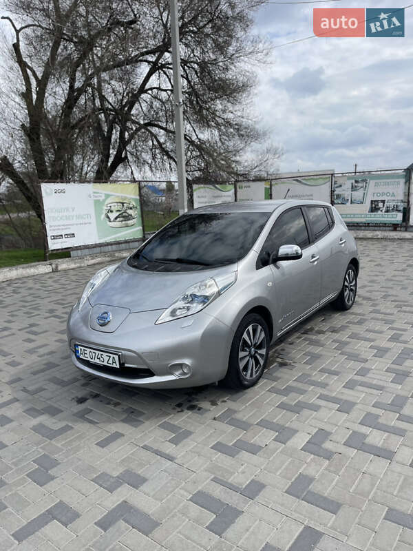 2014 nissan leaf