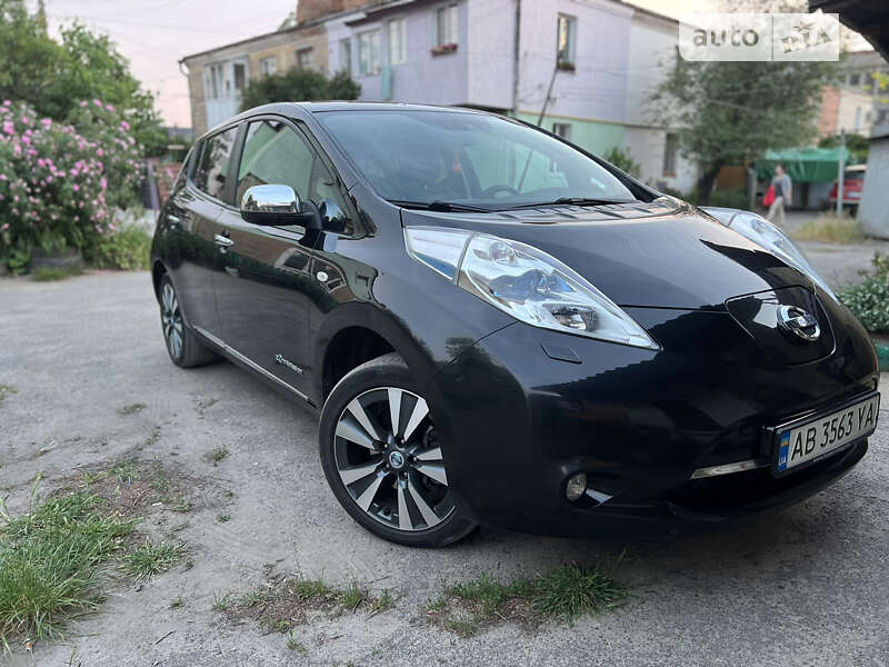 2014 nissan leaf