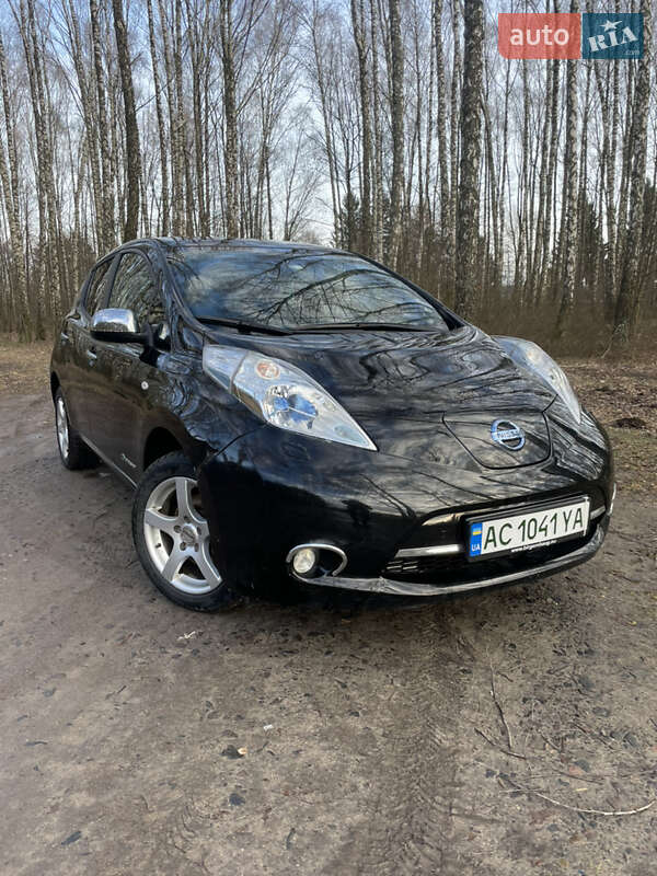 2014 nissan leaf