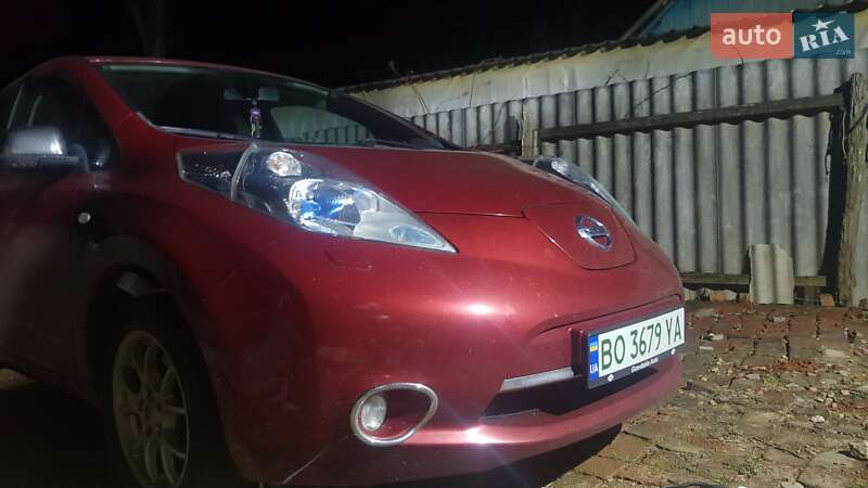 2014 nissan leaf