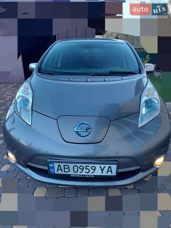 2014 nissan leaf