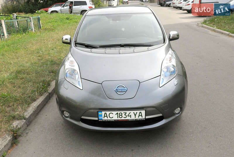 2014 nissan leaf