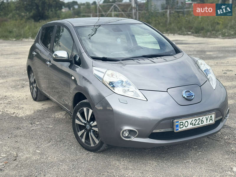 2014 nissan leaf
