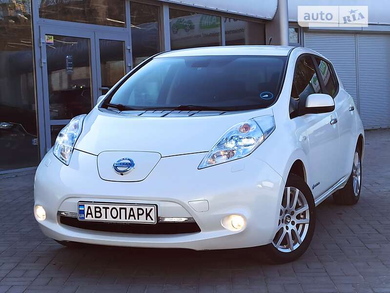 2014 nissan leaf