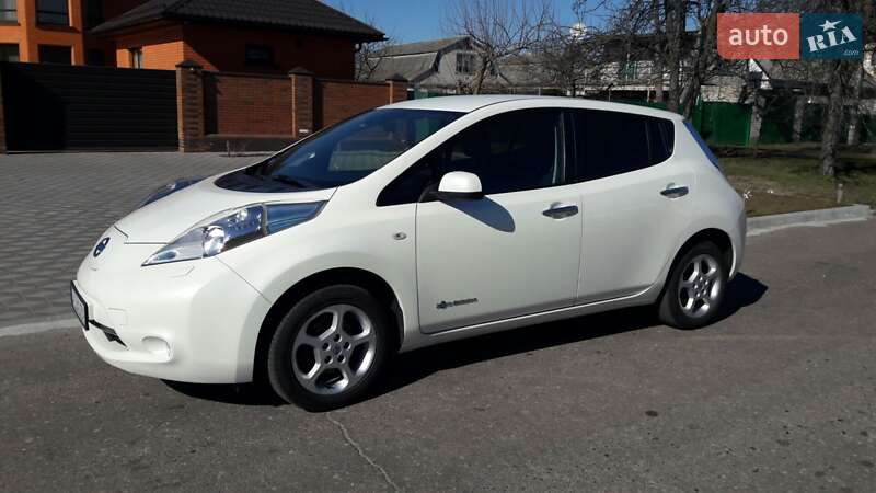 2014 nissan leaf