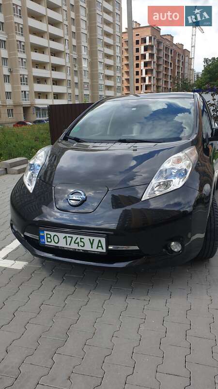 2014 nissan leaf