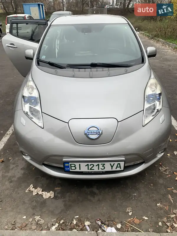2014 nissan leaf