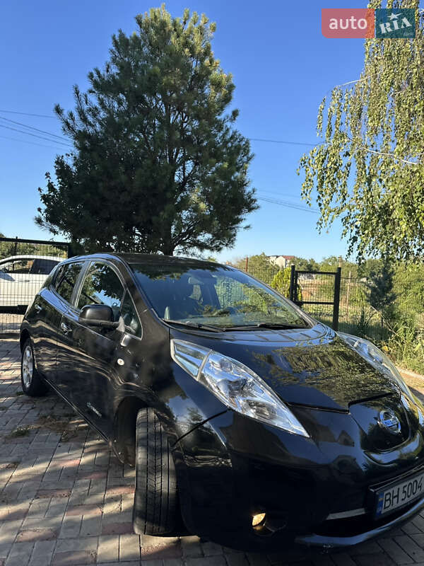 2014 nissan leaf
