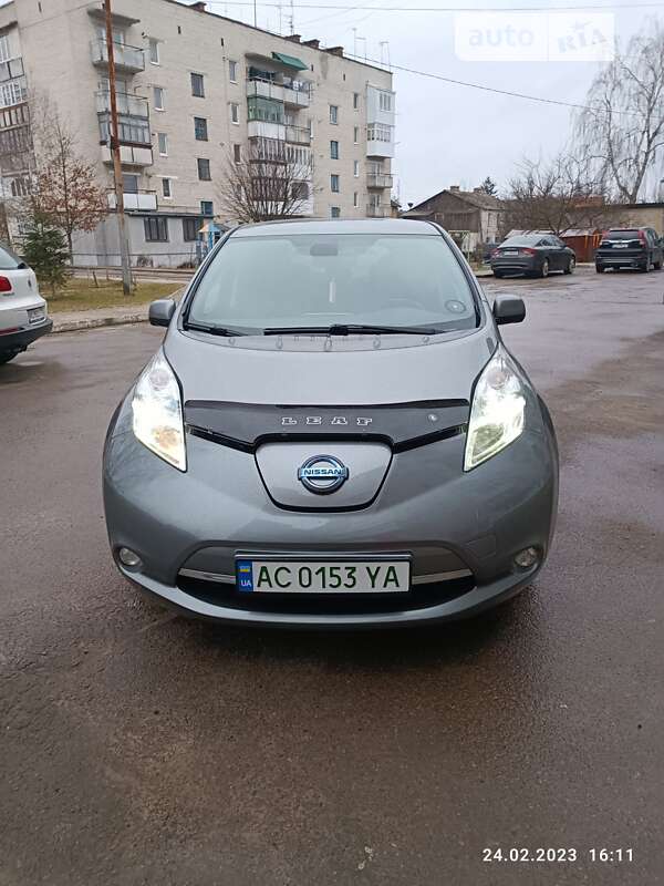 2014 nissan leaf