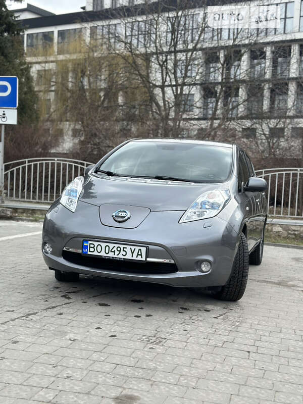 2014 nissan leaf