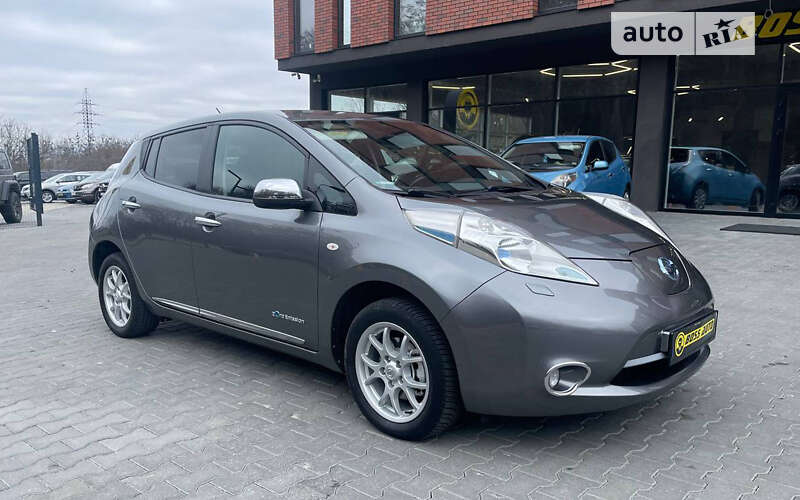 2014 nissan leaf