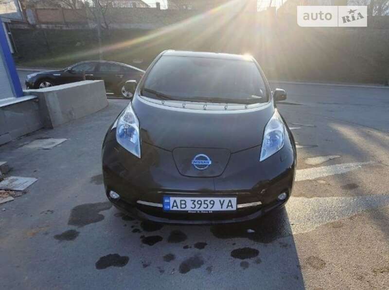 2014 nissan leaf
