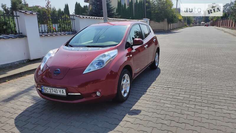 2014 nissan leaf