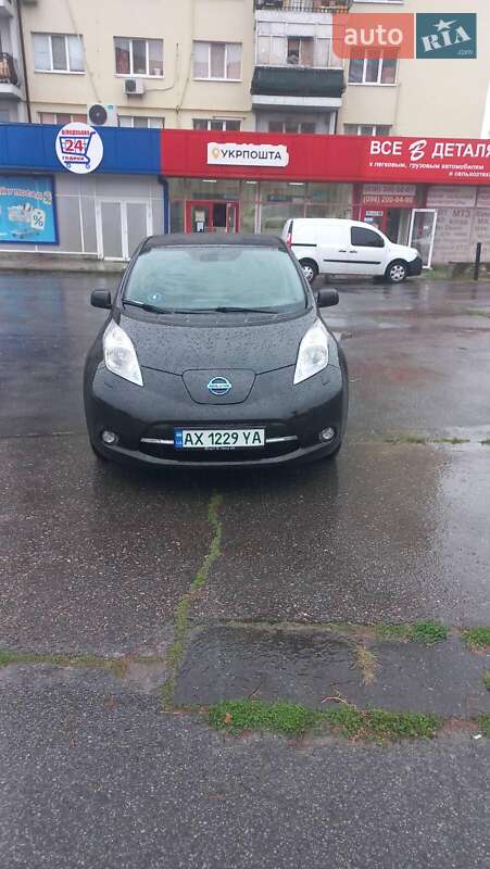2014 nissan leaf