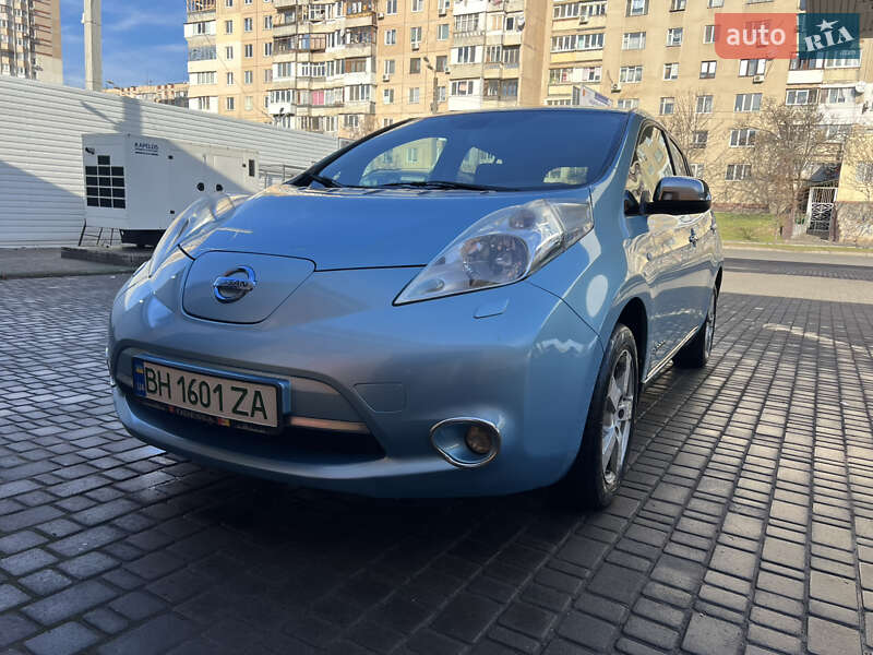 2014 nissan leaf