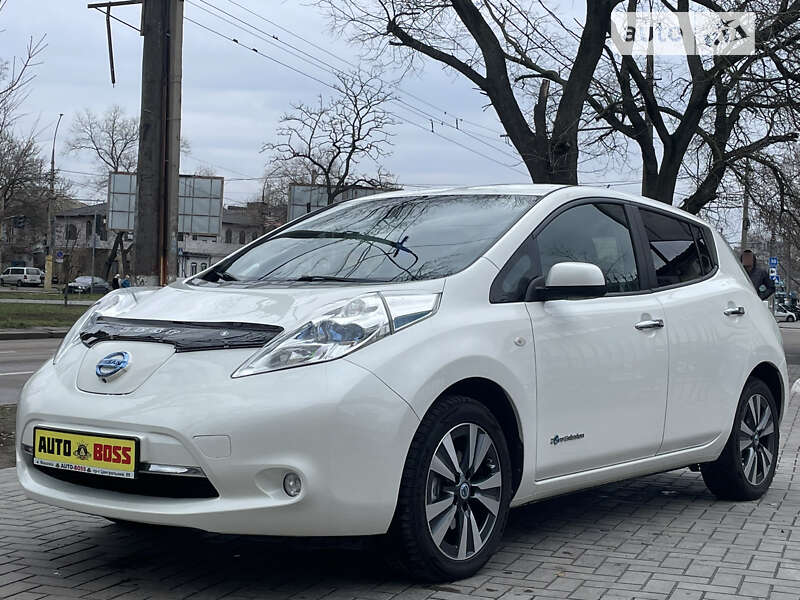 2014 nissan leaf