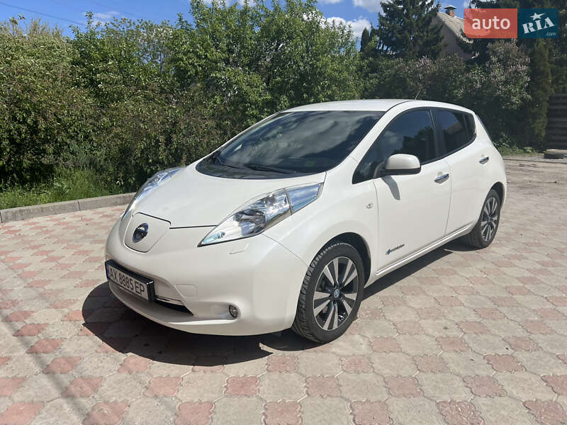 2014 nissan leaf