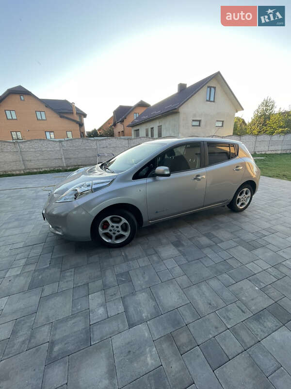 2014 nissan leaf