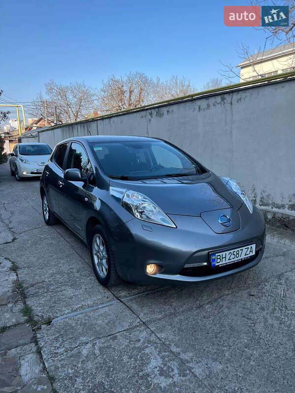 2014 nissan leaf