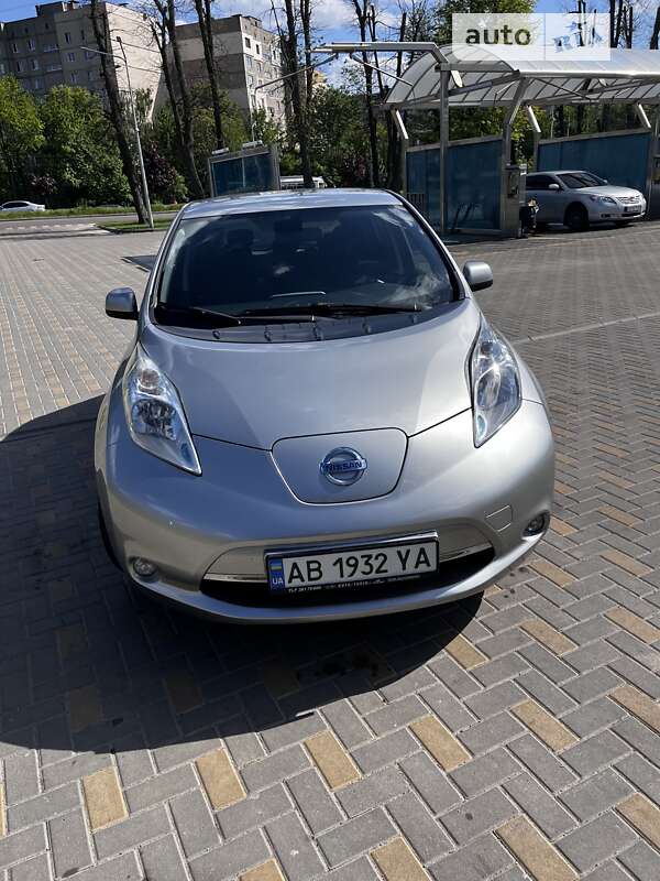 2014 nissan leaf