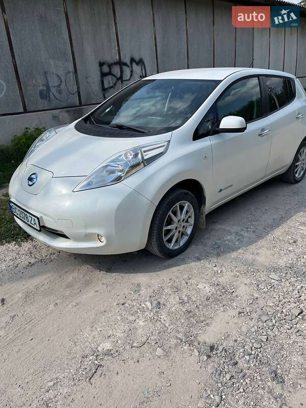 2015 nissan leaf