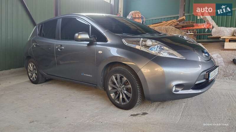 2014 nissan leaf