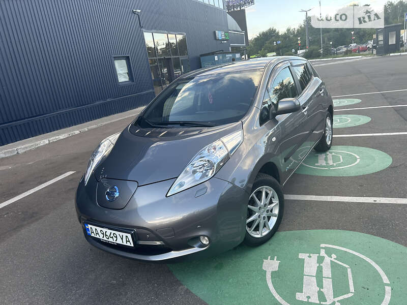 2014 nissan leaf