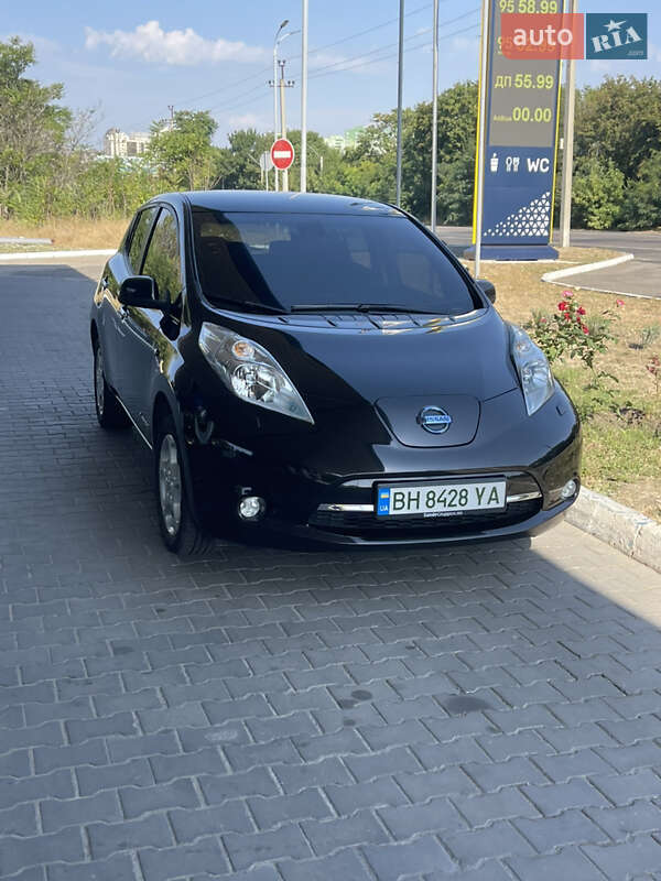 2014 nissan leaf