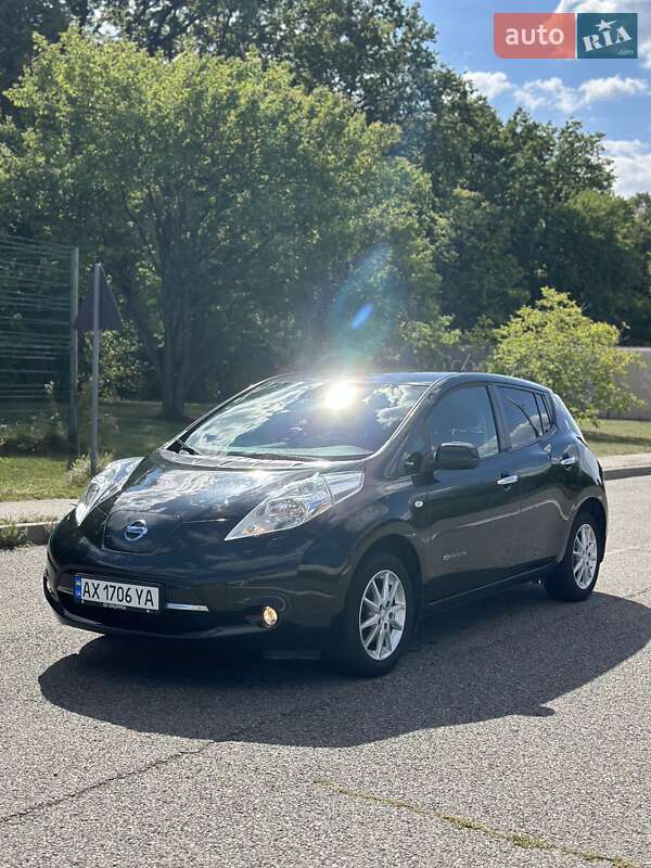 2015 nissan leaf