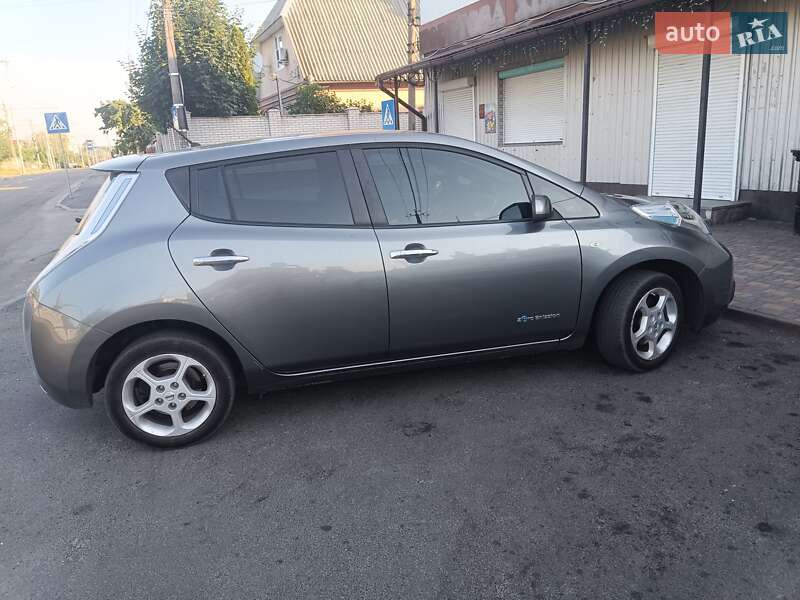 2015 nissan leaf