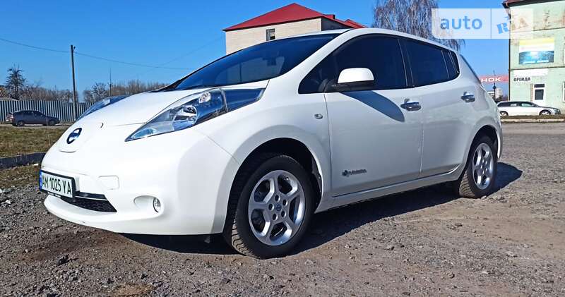 2015 nissan leaf