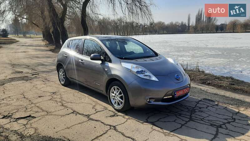 2015 nissan leaf