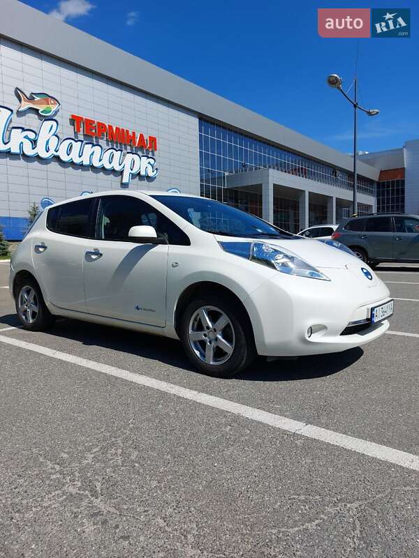 2015 nissan leaf
