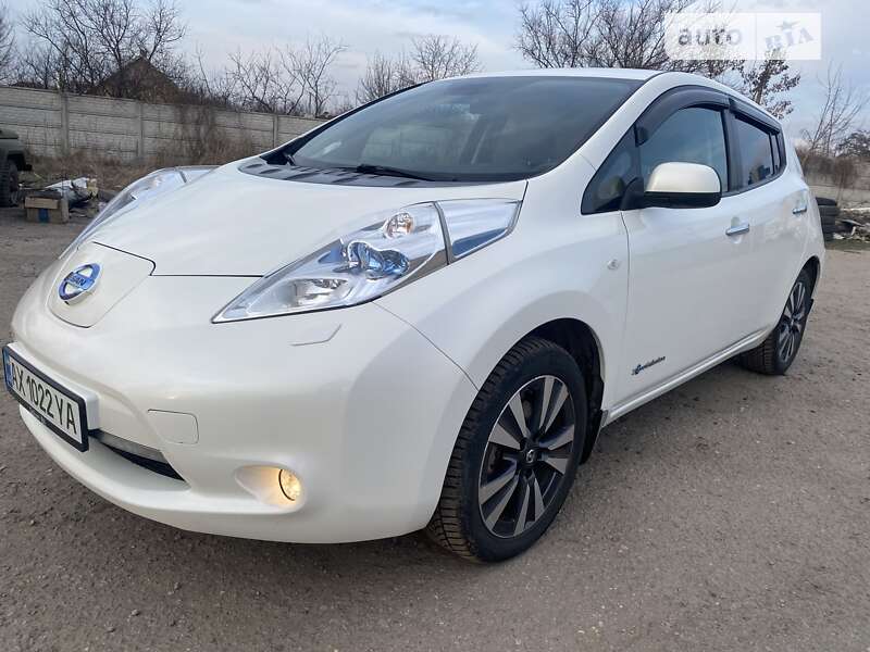 2015 nissan leaf