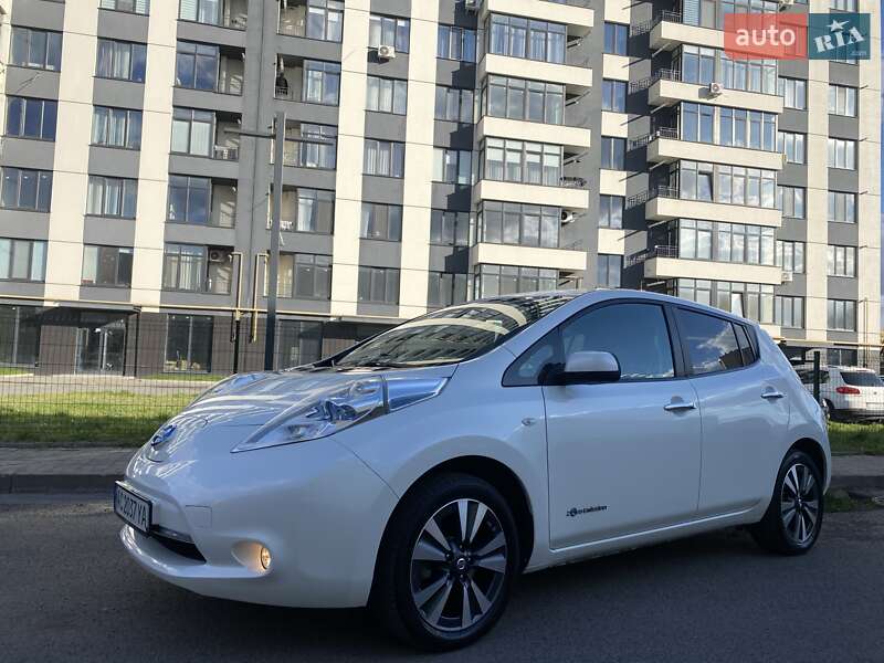 2015 nissan leaf