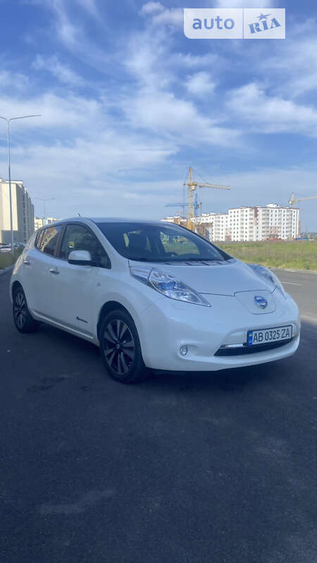 2015 nissan leaf
