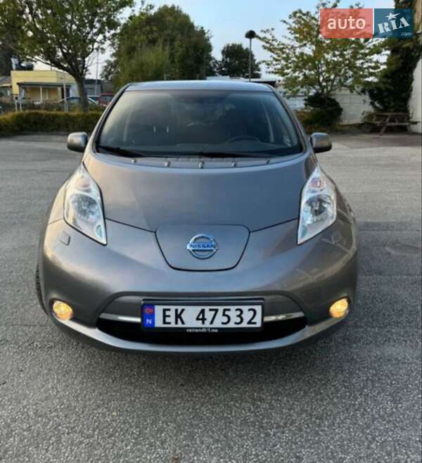 2015 nissan leaf