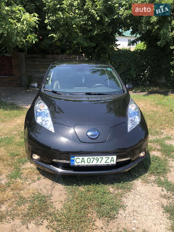 2015 nissan leaf