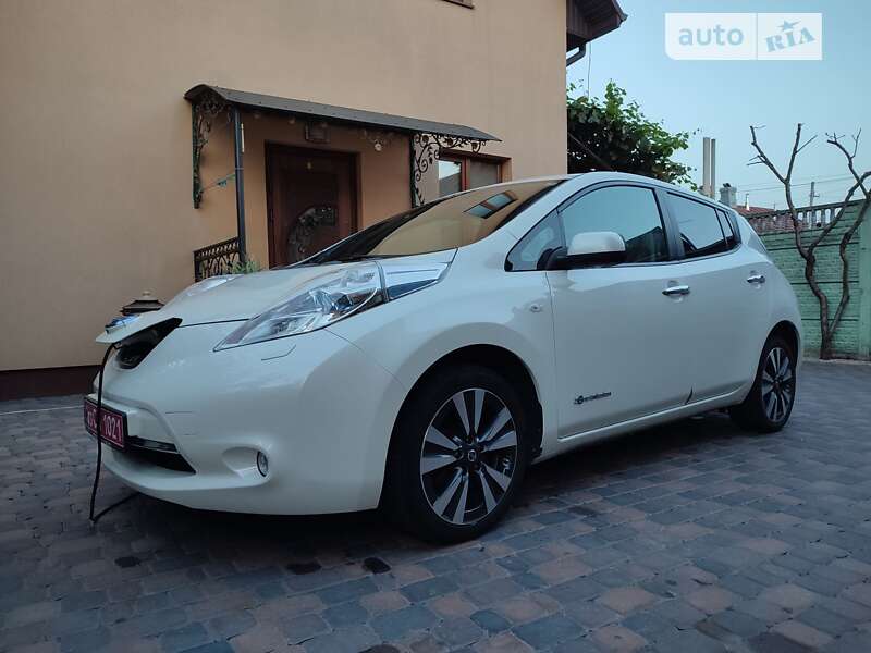 2015 nissan leaf
