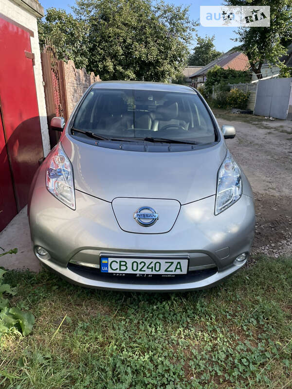 2015 nissan leaf