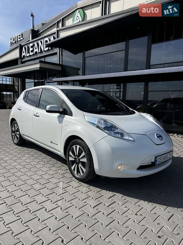 2015 nissan leaf