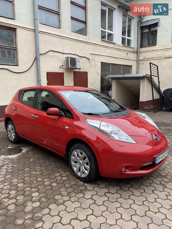 2015 nissan leaf