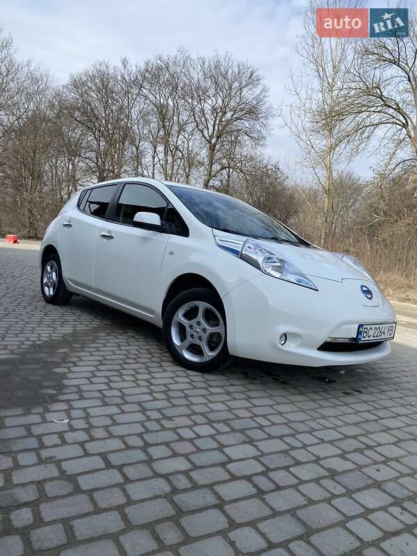 2015 nissan leaf