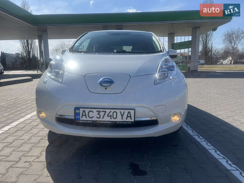 2015 nissan leaf