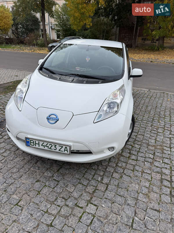 2015 nissan leaf