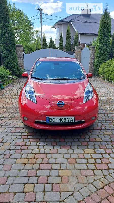 2015 nissan leaf