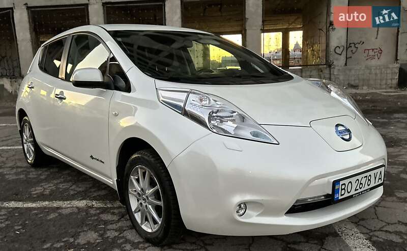2015 nissan leaf