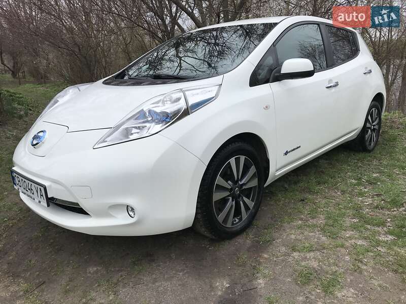 2015 nissan leaf