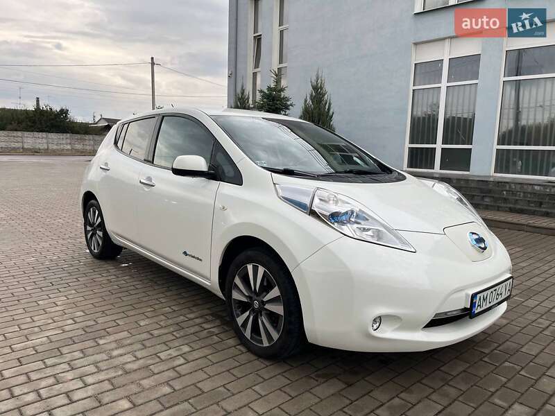 2015 nissan leaf